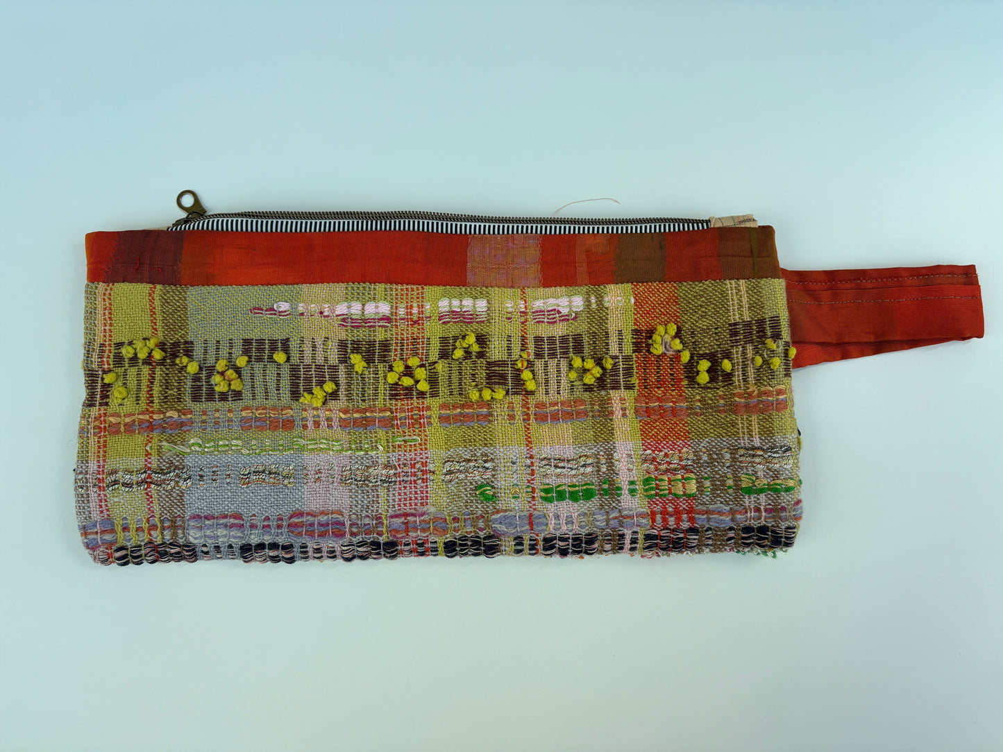 Woven large zipper pouches