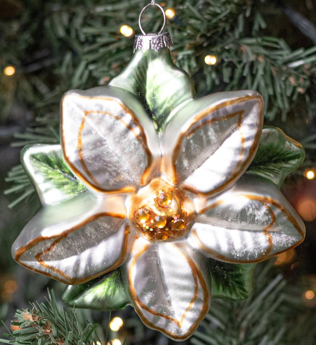 Ornament - Magnolia