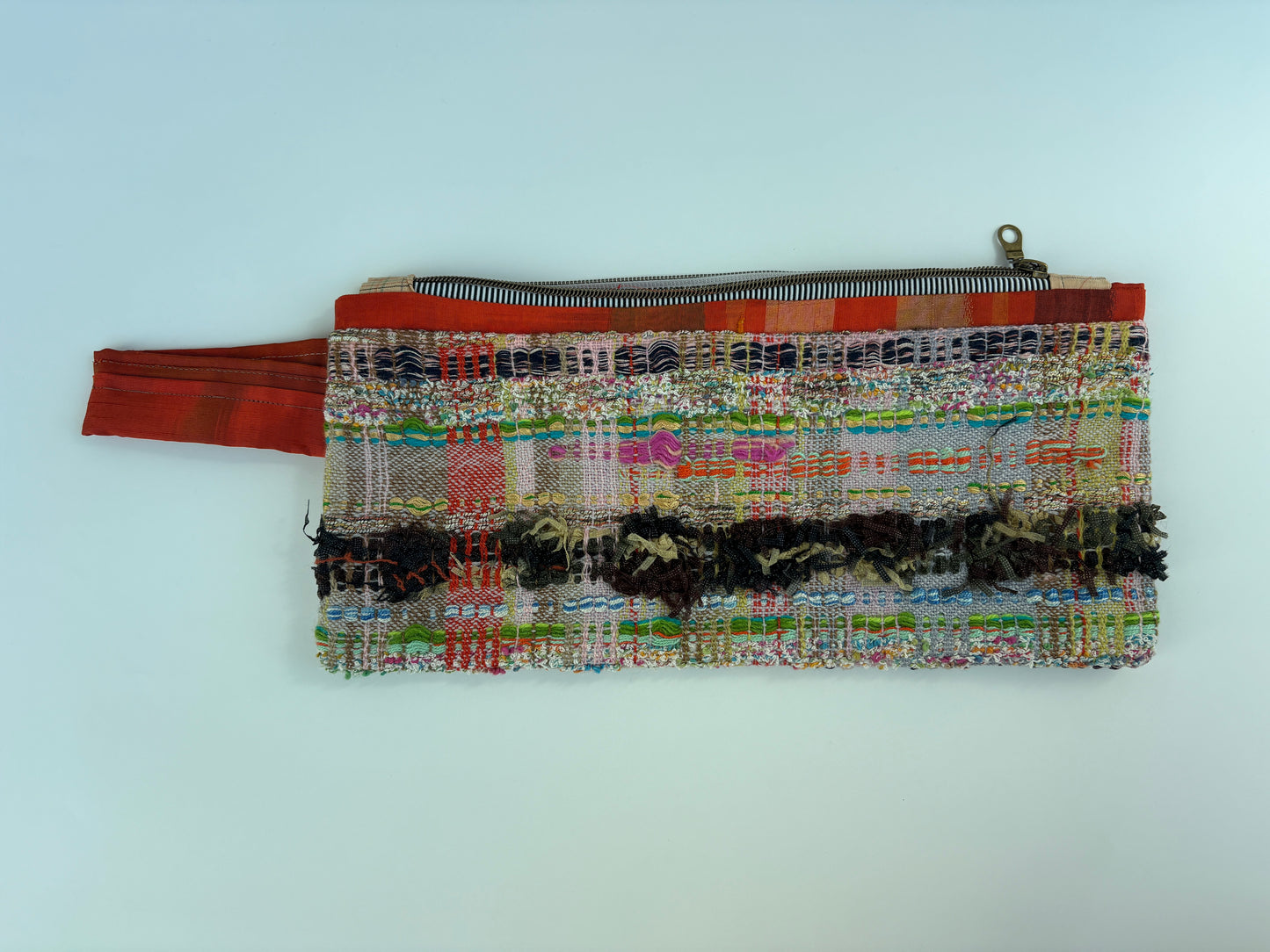 Woven large zipper pouches