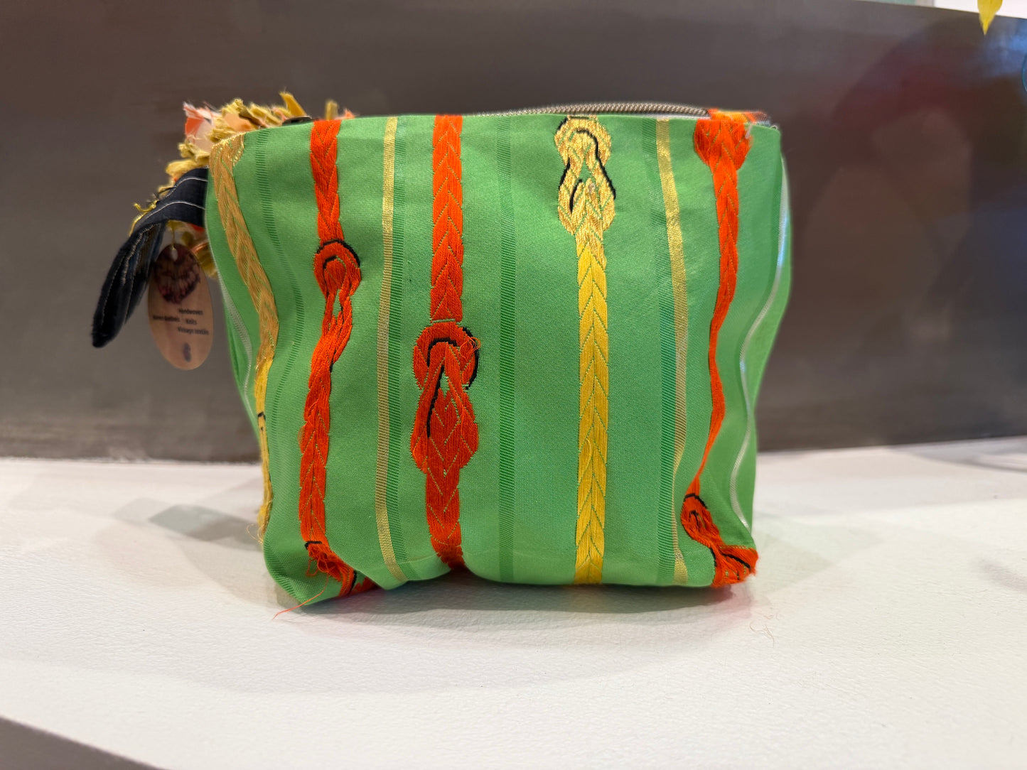 Karen Gadbois, Pyramid zipper pouch