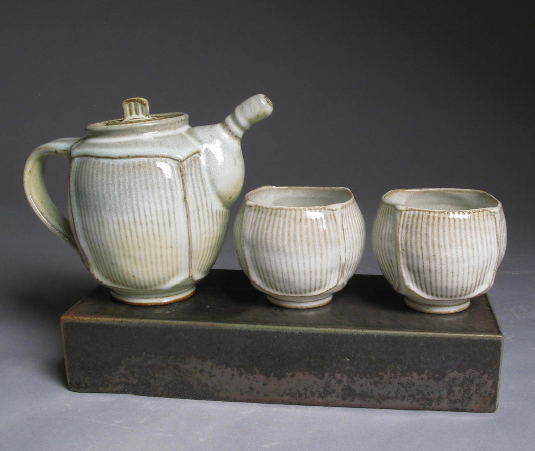 Robert Long Faceted Teapot set on Brick